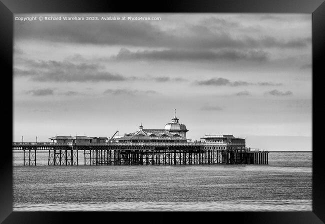 Llandudno Pier Framed Print by Richard Wareham