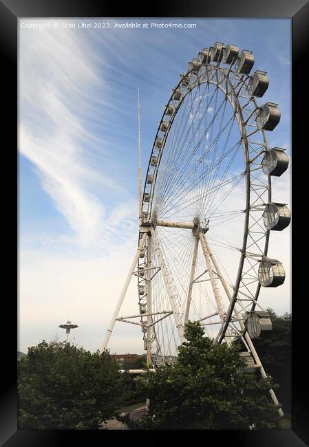 Ferris wheel Framed Print by Stan Lihai