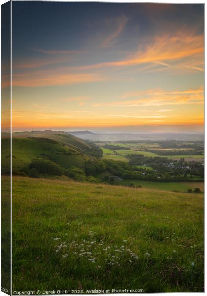 Devil's Dyke evening Canvas Print by Derek Griffin