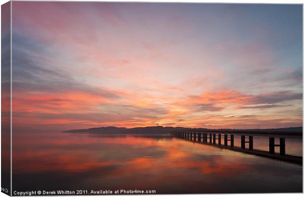 River Tay Sunrise Dundee 2 Canvas Print by Derek Whitton