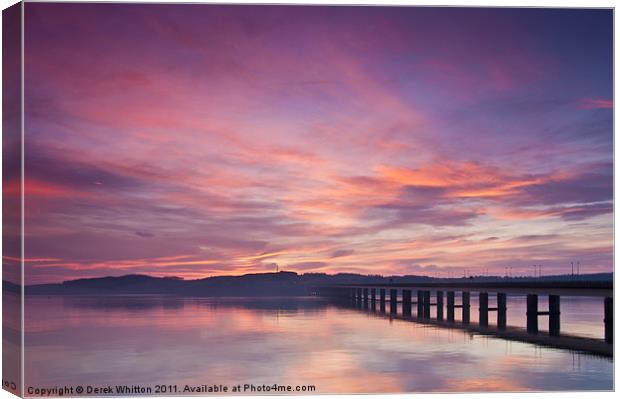 River Tay Sunrise Dundee 3 Canvas Print by Derek Whitton