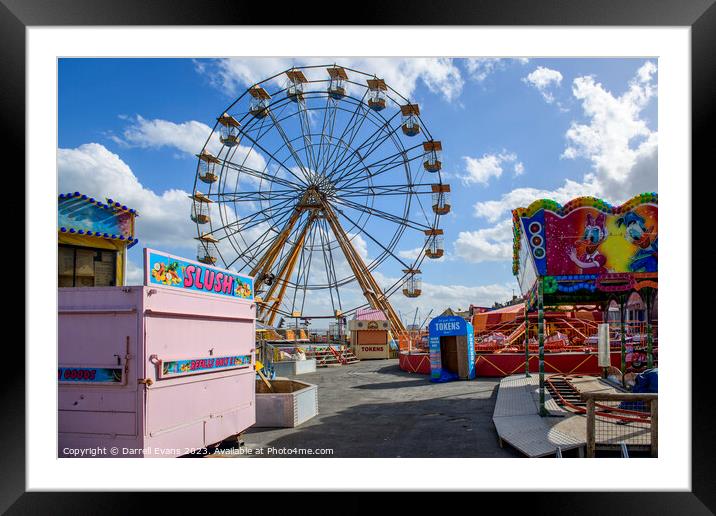Bridlington amusement park Framed Mounted Print by Darrell Evans