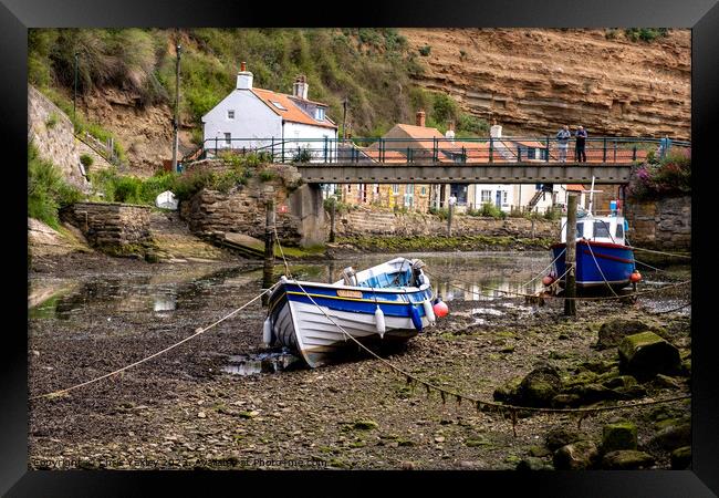Staithes, North Yorkshire Framed Print by Chris Yaxley