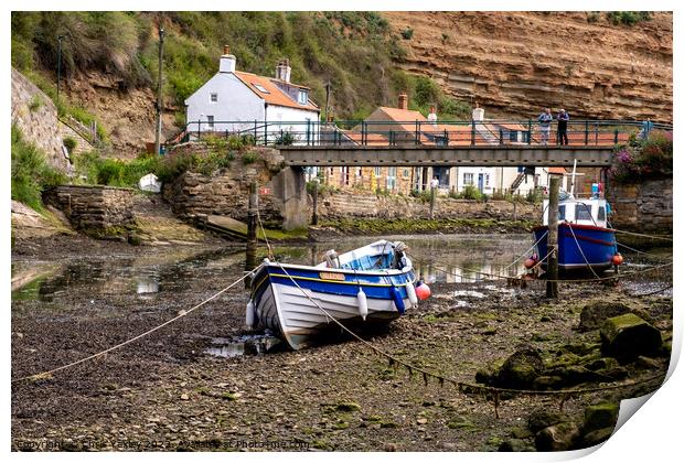 Staithes, North Yorkshire Print by Chris Yaxley