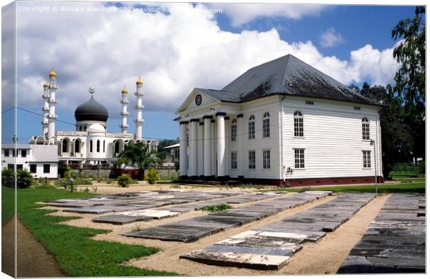 Mosque and Synagogue Paramaribo Canvas Print by Richard Wareham