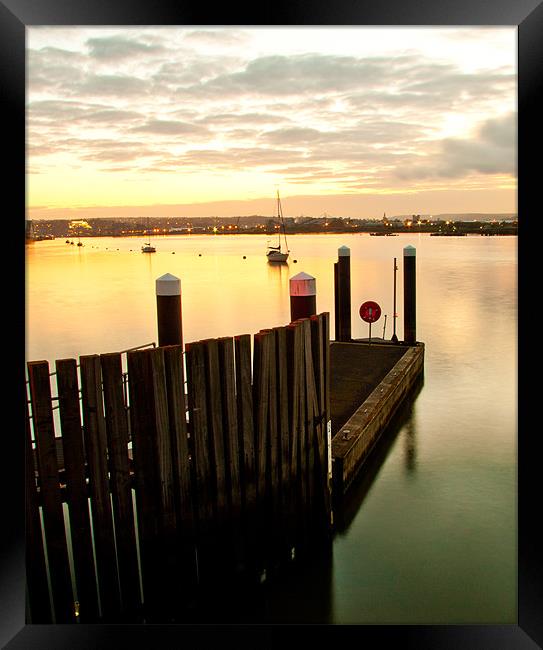 River Medway Landing Stage Framed Print by Dawn O'Connor