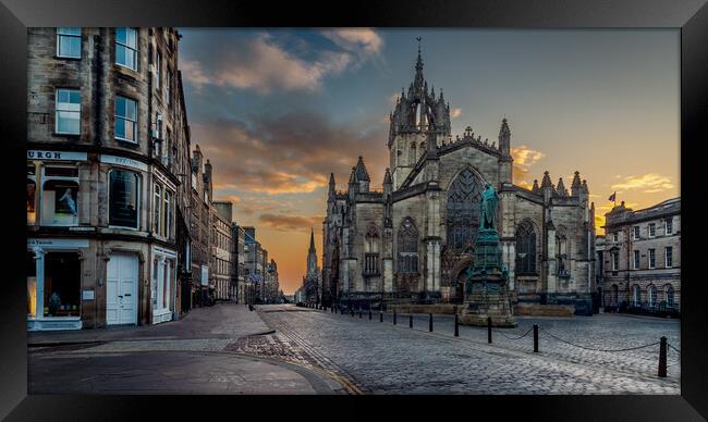 St Giles' Cathedral Edinburgh Royal Mile Framed Print by John Frid