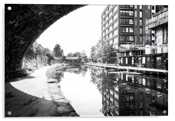 Leeds Liverpool Canal, Leeds Acrylic by Glen Allen