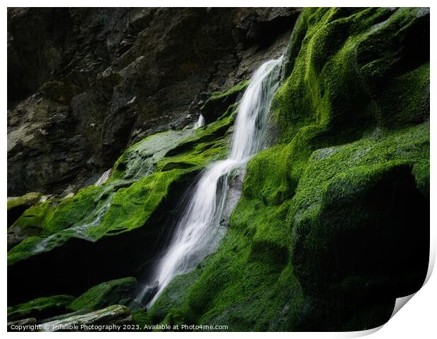 Waterfall. Print by Infallible Photography