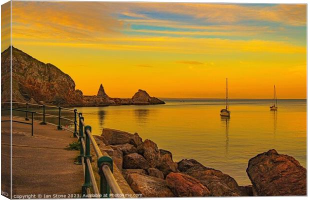 Sunrise at Anstey’s Cove  Canvas Print by Ian Stone