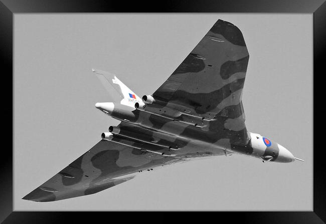 Avro Vulcan B2 (monochrome, colour splash) Framed Print by Allan Durward Photography