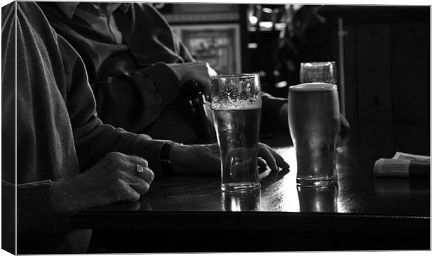 A Couple of Pints Canvas Print by Dawn O'Connor