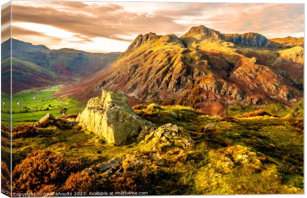 Langdale in the Lake District Canvas Print by geoff shoults