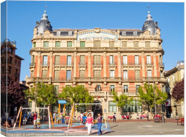 Plaza del Castillo - Pamplona Canvas Print by Laszlo Konya