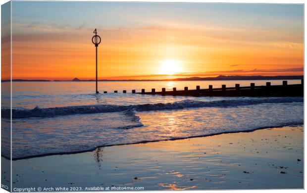 Portobello, Firth of Forth Edinburgh, Scotland, UK Canvas Print by Arch White