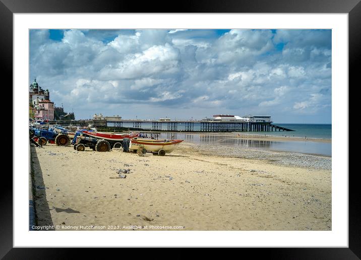 Cromer beach and Pier Framed Mounted Print by Rodney Hutchinson