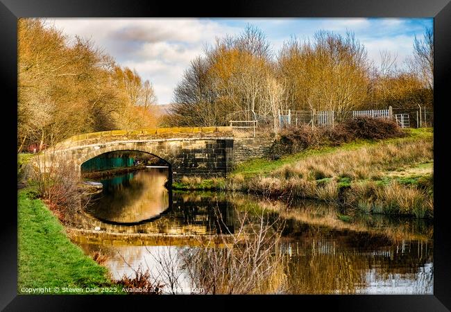 Rochdale Canal, Smithy Bridge, Littleborough Framed Print by Steven Dale