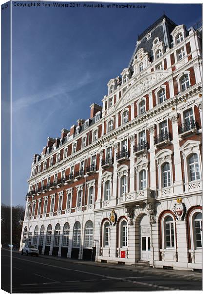 South Western House Hotel Southampton Canvas Print by Terri Waters