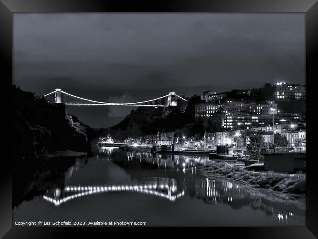 Clifton Suspension Bridge Bristol Framed Print by Les Schofield