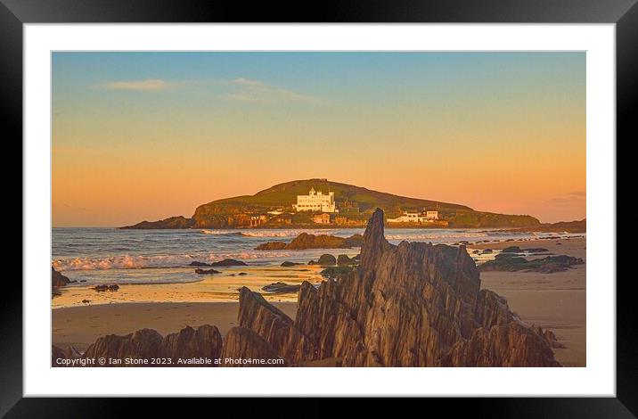Early Morning Sun. Framed Mounted Print by Ian Stone