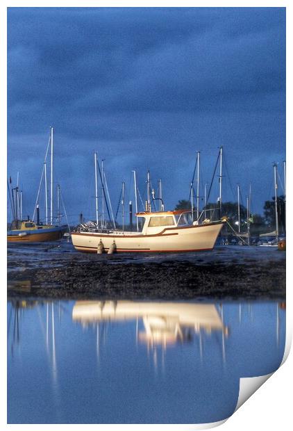 High and dry at low tide over Brightlingsea Harbour  Print by Tony lopez
