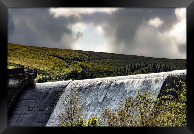 Spillway Crest - Booth Wood Reservoir - West Yorks Framed Print by Glen Allen