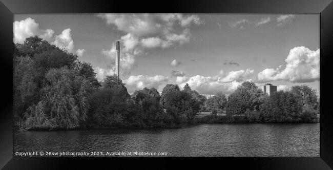 Urban Landscape Beauty - (Panoramic.) Framed Print by 28sw photography
