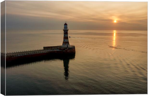 Sunrise At Roker Canvas Print by Steve Smith
