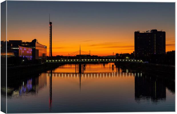 Sunset on the Clyde Canvas Print by Rich Fotografi 