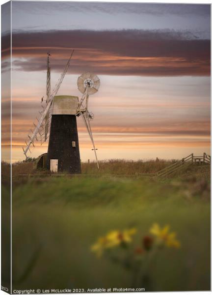 Windmill Canvas Print by Les McLuckie