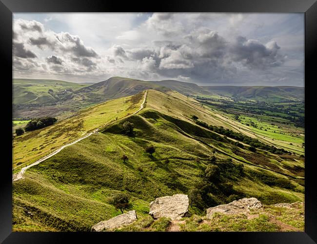 Mam Tor, Peak District, Derbyshire. Framed Print by Colin Allen