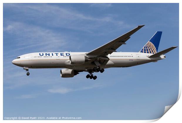 United Airlines Boeing 777-222        Print by David Pyatt