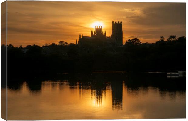 Sunset from Roswell Pits Nature Reserve, looking towards Ely Cat Canvas Print by Andrew Sharpe