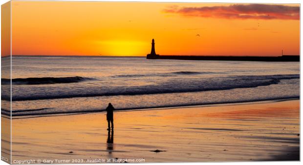 Photographer and sunrise at Roker Pier, Sunderland Canvas Print by Gary Turner