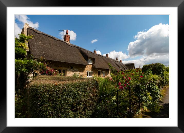 Rutland Cottages Framed Mounted Print by Glen Allen