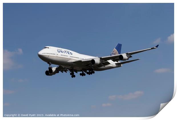 United Airlines Boeing 747 Print by David Pyatt