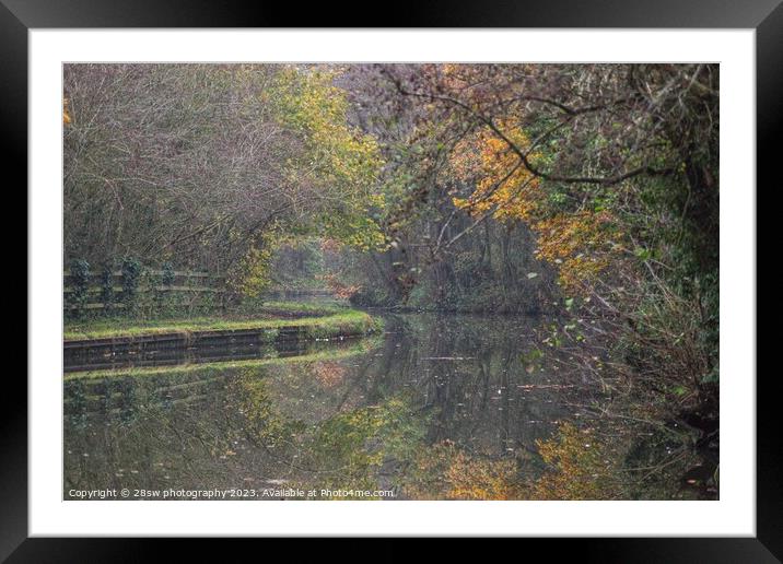 Finding a sense of Autumn Calm. Framed Mounted Print by 28sw photography