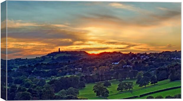 Castle Hill Sunset Canvas Print by Darren Galpin