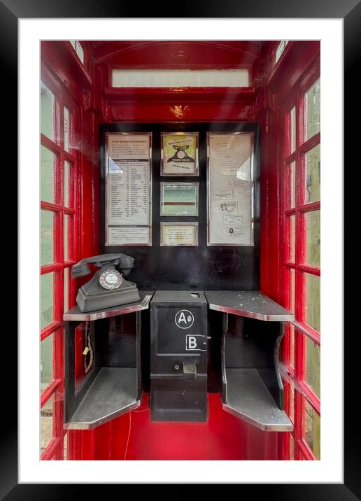 Red Telephone Box Framed Mounted Print by Derek Beattie