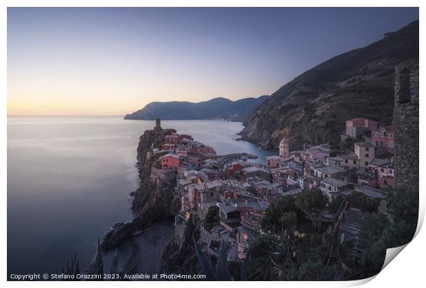 Blue hour over Vernazza village, view after sunset. Cinque Terre Print by Stefano Orazzini