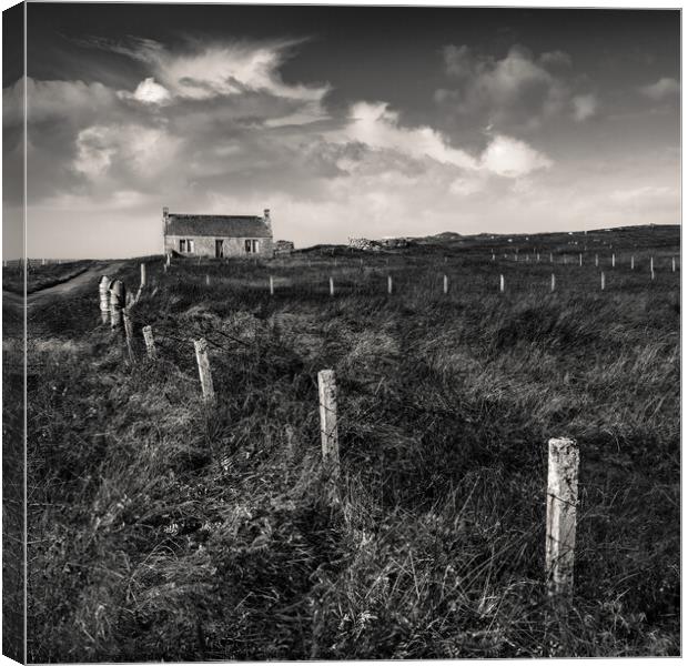 Abandoned Cottage on South Uist Canvas Print by Dave Bowman