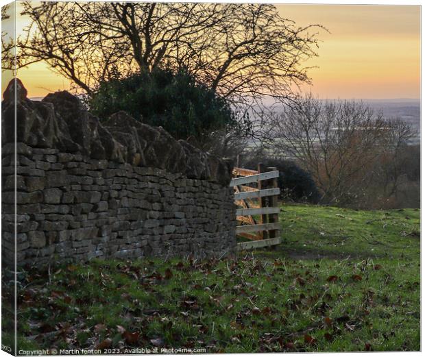 Sunset over Dovers hill  Canvas Print by Martin fenton
