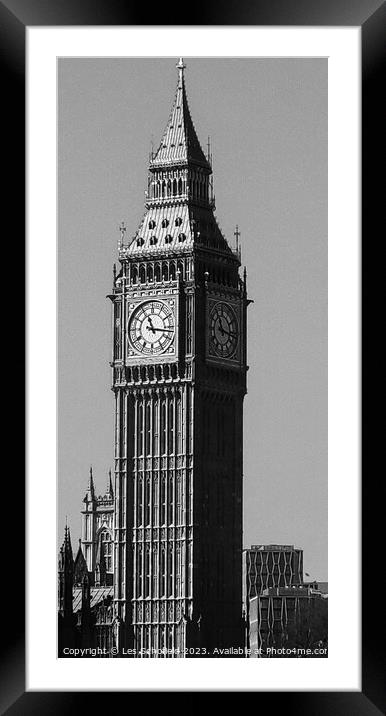 Big Ben London  Framed Mounted Print by Les Schofield