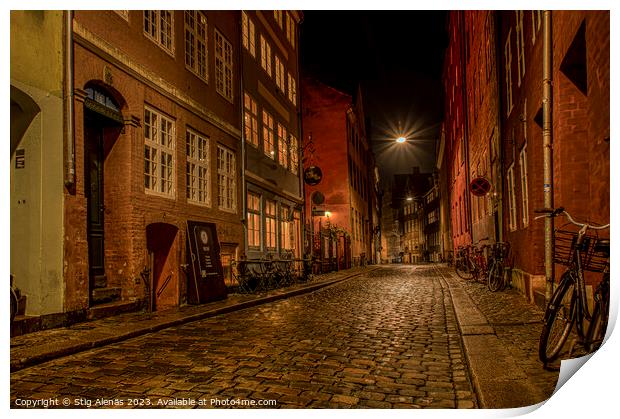 narrow alleyway at night in the city of Copenhagen Print by Stig Alenäs