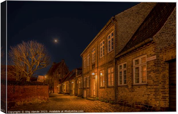 an alley the old town of Kalundborg at night Canvas Print by Stig Alenäs