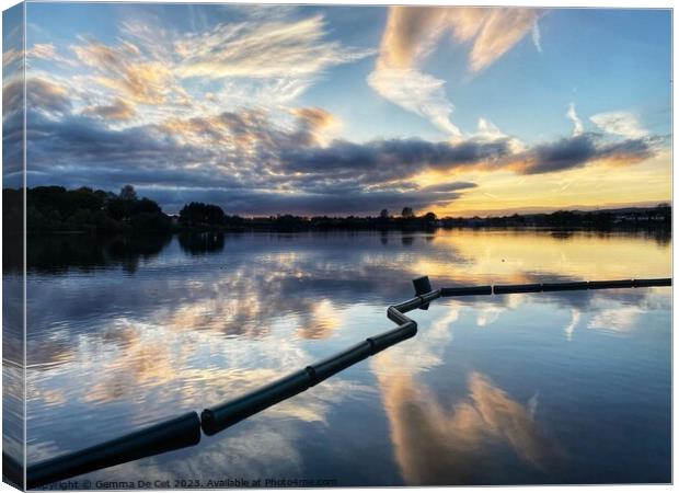 Sunset at Hollingworth Lake, Greater Manchester Canvas Print by Gemma De Cet