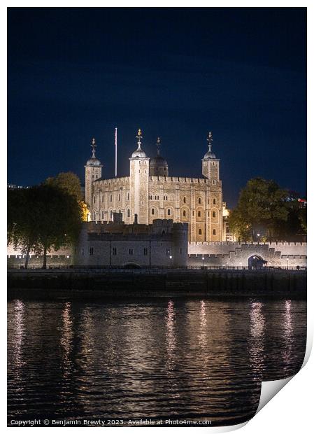 Tower Of London Print by Benjamin Brewty