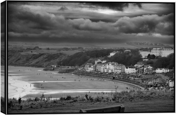 Filey Bay 2023 Mon From Filey Bring Canvas Print by Glen Allen