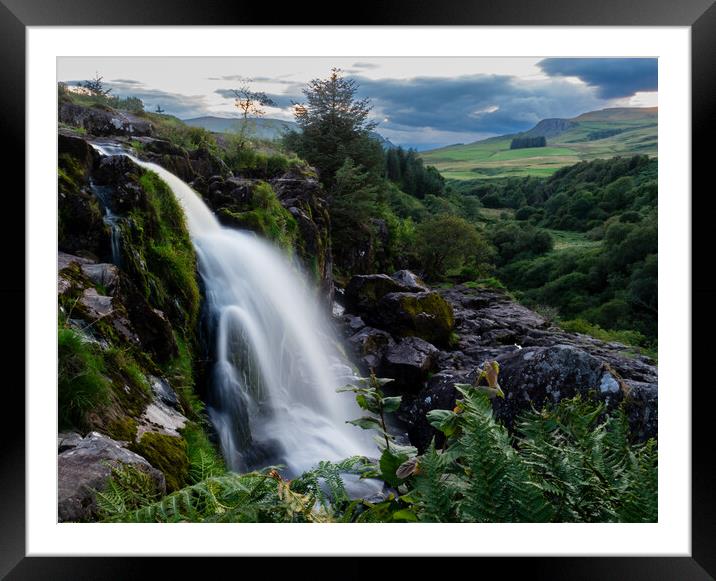 Loup of Fintry Framed Mounted Print by Emma Dickson