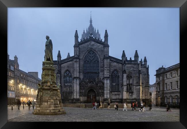 St Giles Cathedral At Dusk In Edinburgh Framed Print by Artur Bogacki